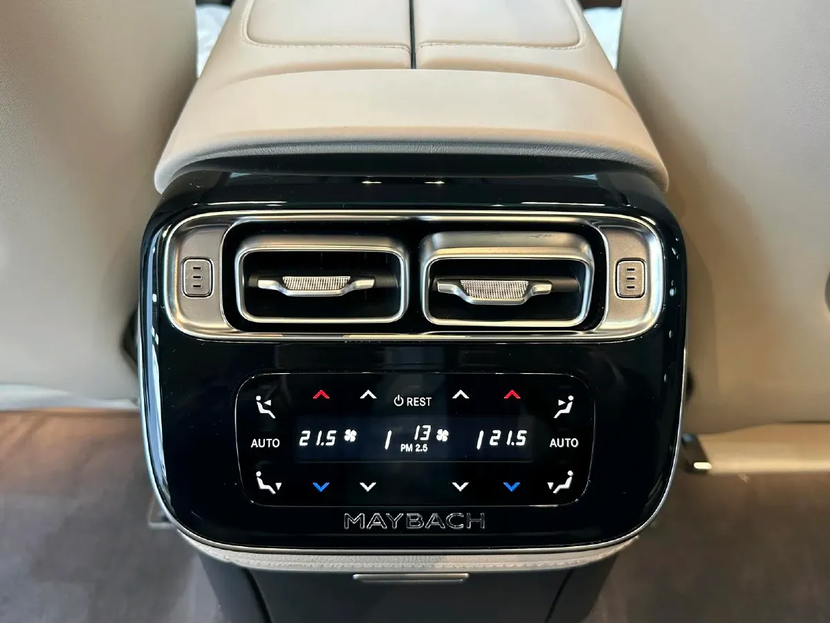 2025 Mercedes-Benz Maybach S Class 3.0T 380HP L6 9AT,autocango,china used car exporter,china ev exporter,chinese used car exporter,chinese used ev exporter