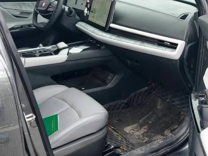 2023 ChangAn UNI-T 1.5T 188HP L4 7DCT,autocango,china used car exporter,china ev exporter,chinese used car exporter,chinese used ev exporter