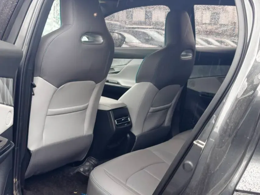 2023 ChangAn UNI-T 1.5T 188HP L4 7DCT,autocango,china used car exporter,china ev exporter,chinese used car exporter,chinese used ev exporter