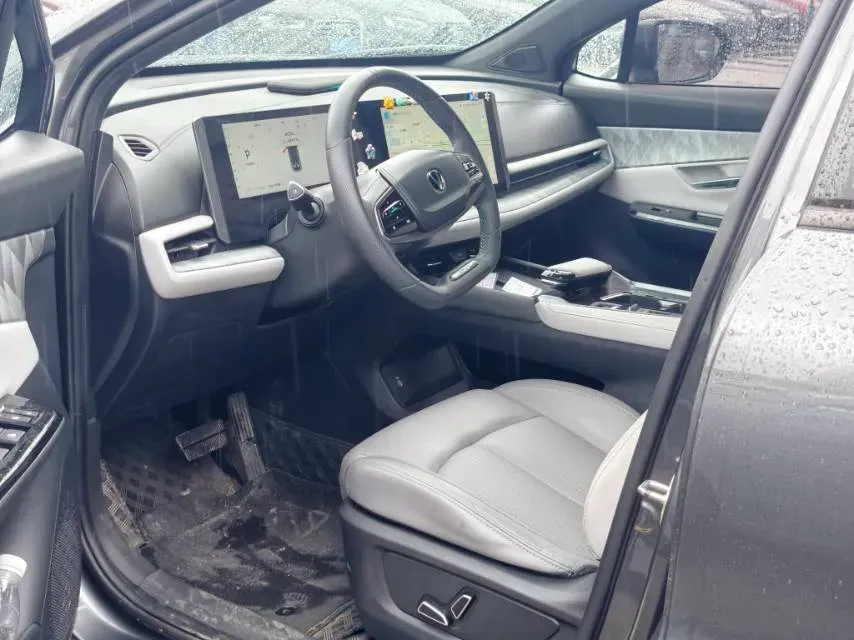 2023 ChangAn UNI-T 1.5T 188HP L4 7DCT,autocango,china used car exporter,china ev exporter,chinese used car exporter,chinese used ev exporter