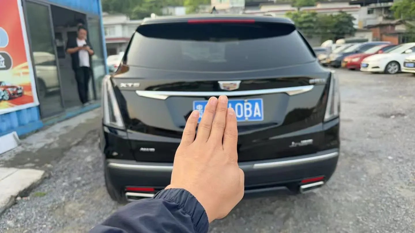 2022 Cadillac XT5 2.0T 237HP L4 9AT,autocango,china used car exporter,china ev exporter,chinese used car exporter,chinese used ev exporter