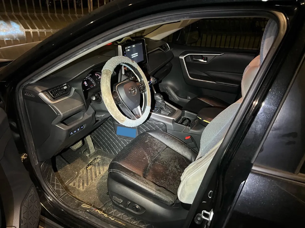 2020 Toyota RAV4 2.0L 171HP L4 CVT,autocango,china used car exporter,china ev exporter,chinese used car exporter,chinese used ev exporter