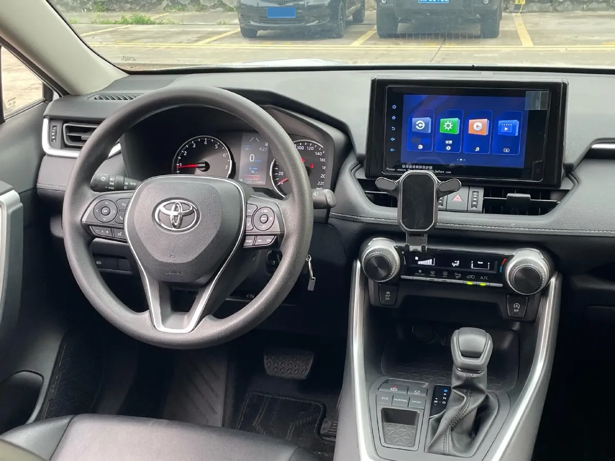 2022 Toyota RAV4 2.0L 171HP L4 CVT,autocango,china used car exporter,china ev exporter,chinese used car exporter,chinese used ev exporter