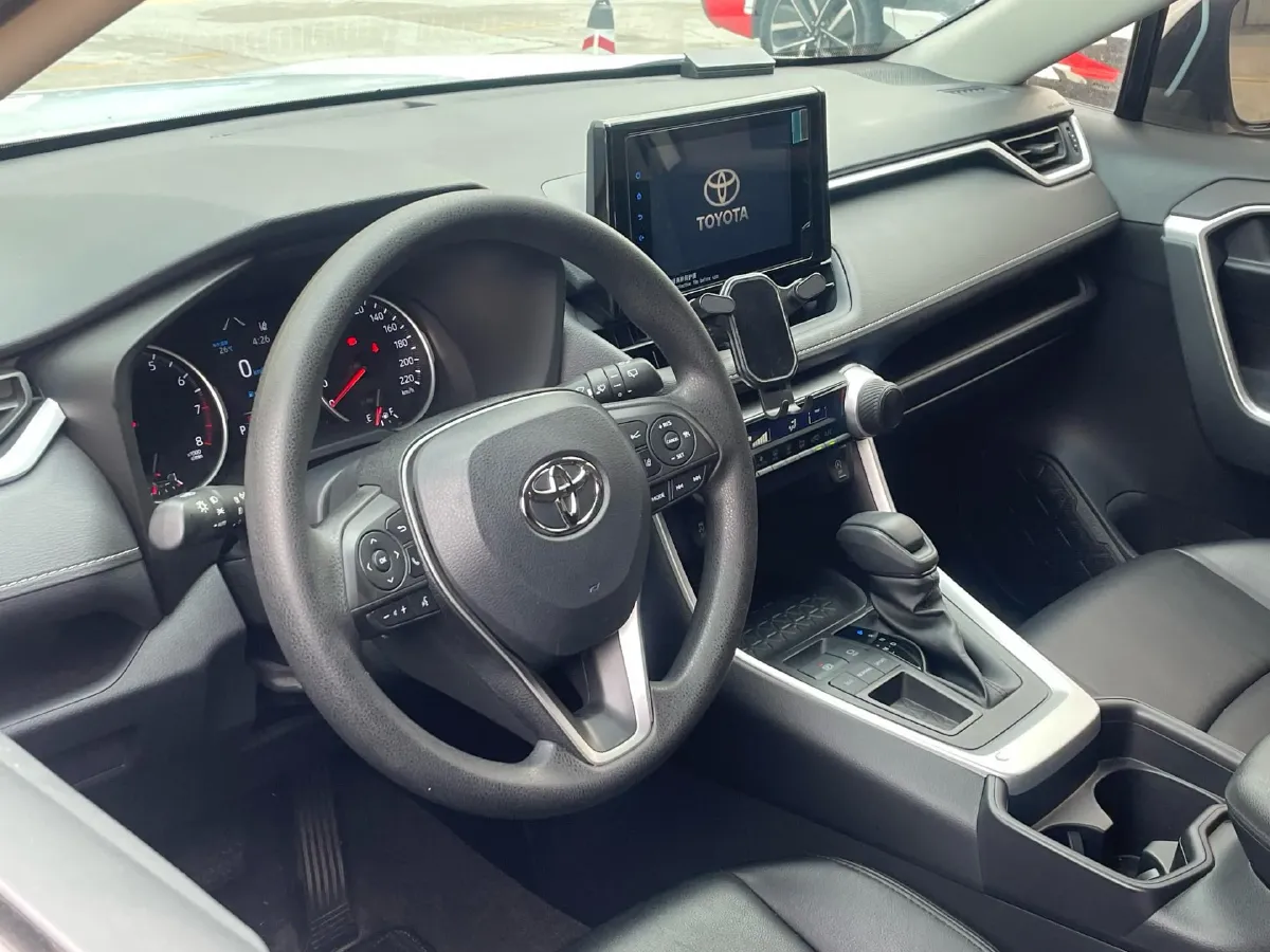 2022 Toyota RAV4 2.0L 171HP L4 CVT,autocango,china used car exporter,china ev exporter,chinese used car exporter,chinese used ev exporter