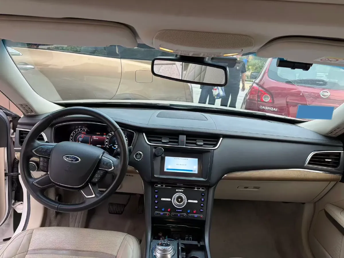 2017 Ford Taurus 2.7T 329HP V6 6AT,autocango,china used car exporter,china ev exporter,chinese used car exporter,chinese used ev exporter