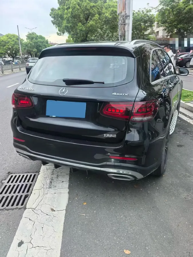 2021 Mercedes-Benz GLC Class 2.0T 258HP L4 9AT,autocango,china used car exporter,china ev exporter,chinese used car exporter,chinese used ev exporter