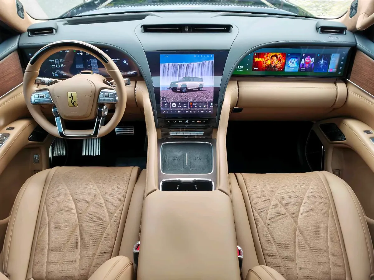 2025 YangWang U8 L REEV 272HP REEV,autocango,china used car exporter,china ev exporter,chinese used car exporter,chinese used ev exporter