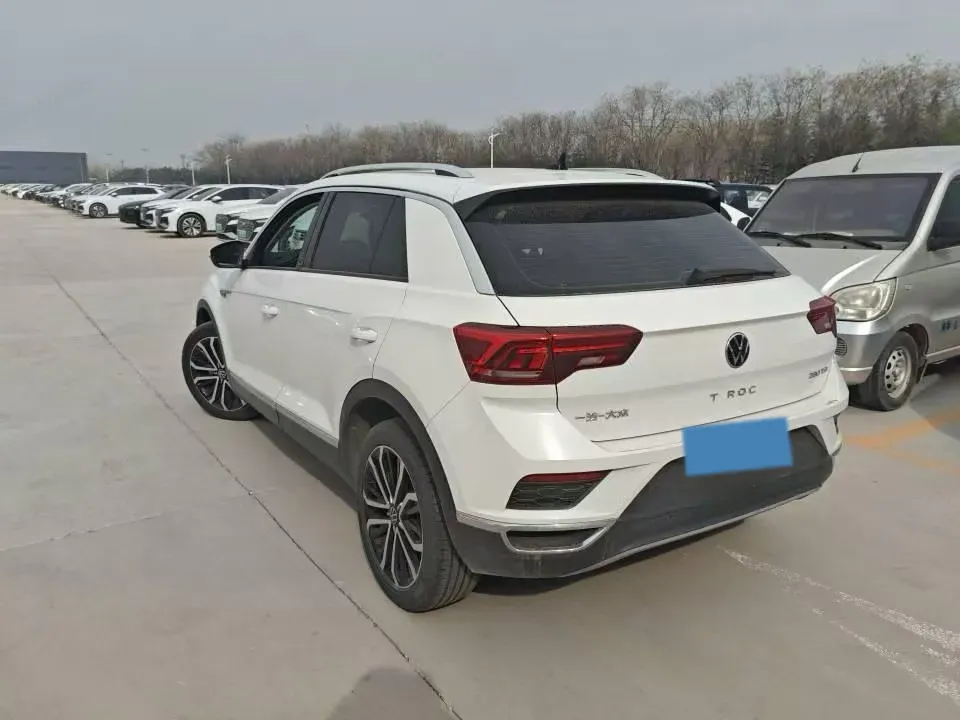 2022 Volkswagen T-Roc 1.4T 150HP L4 7DCT,autocango,china used car exporter,china ev exporter,chinese used car exporter,chinese used ev exporter