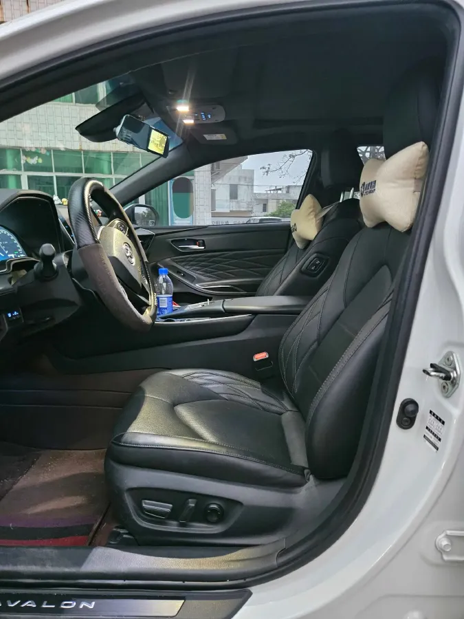 2022 Toyota Avalon 2.5L 209HP L4 8AT,autocango,china used car exporter,china ev exporter,chinese used car exporter,chinese used ev exporter