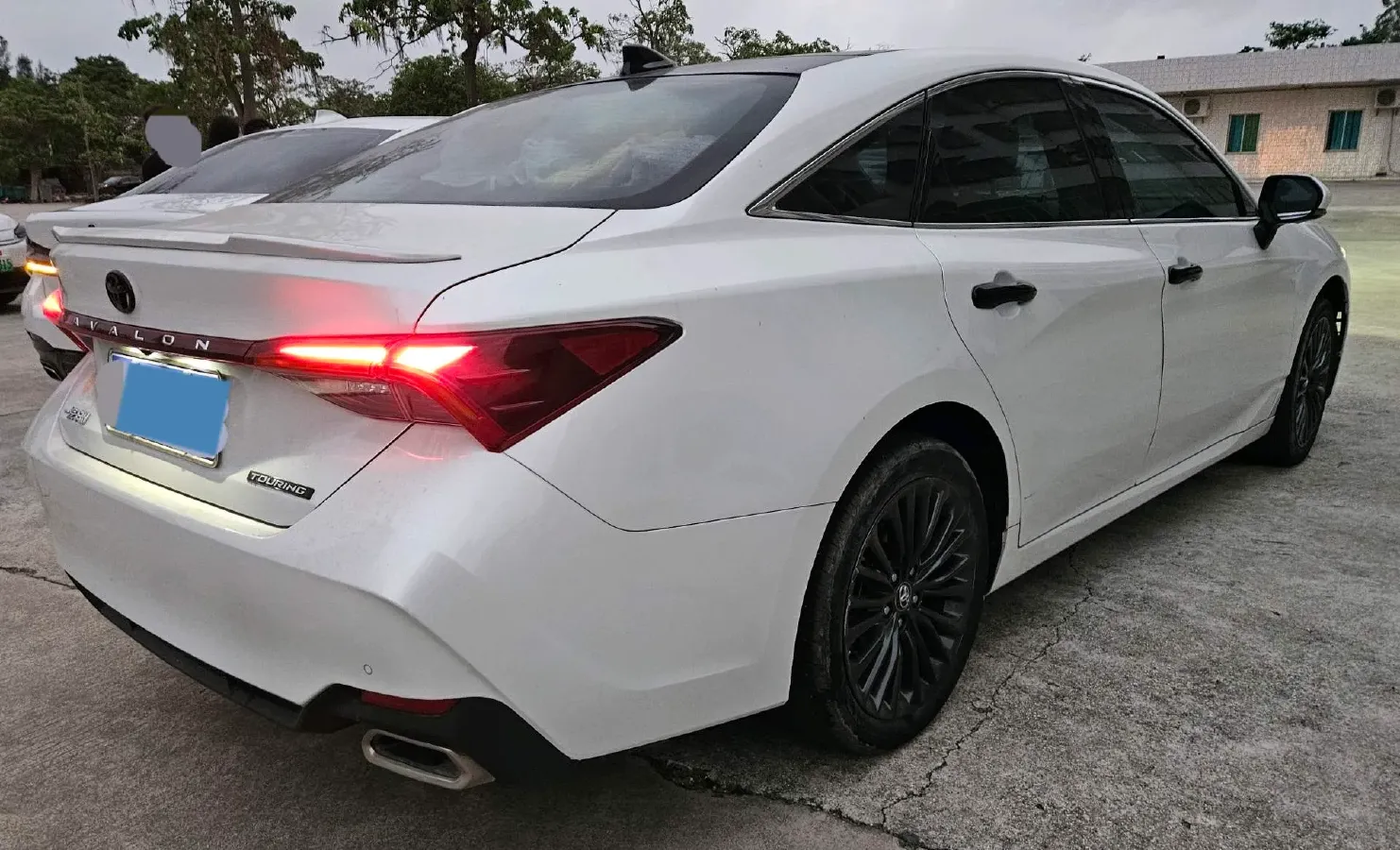2022 Toyota Avalon 2.5L 209HP L4 8AT,autocango,china used car exporter,china ev exporter,chinese used car exporter,chinese used ev exporter