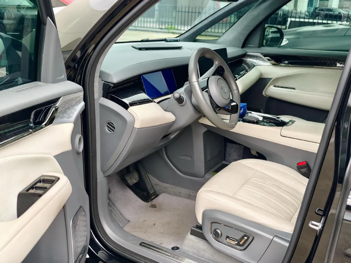 2022 Zeekr 009 BEV 116KWH,autocango,china used car exporter,china ev exporter,chinese used car exporter,chinese used ev exporter