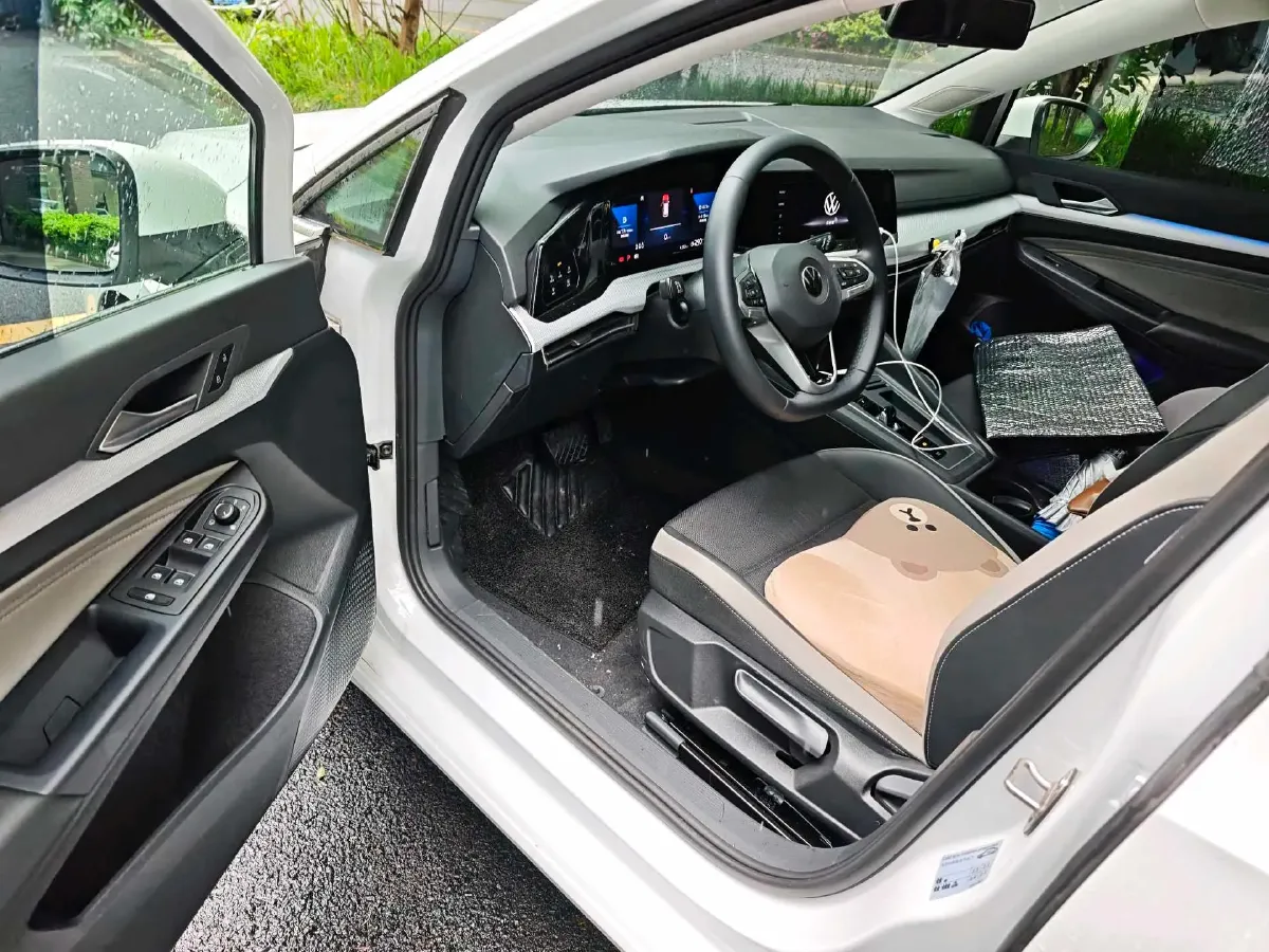 2021 Volkswagen Golf 1.4T 150HP L4 7DCT,autocango,china used car exporter,china ev exporter,chinese used car exporter,chinese used ev exporter