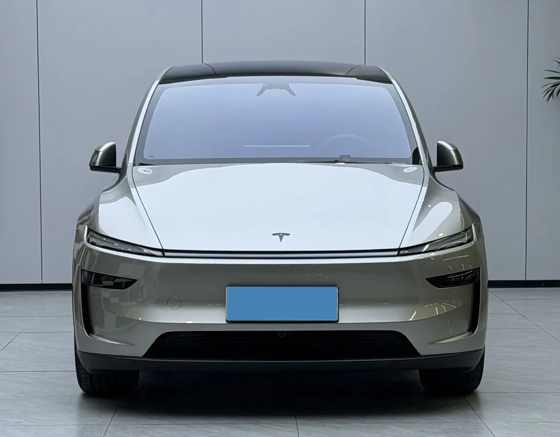 2025 Tesla Model Y L BEV,autocango,china used car exporter,china ev exporter,chinese used car exporter,chinese used ev exporter