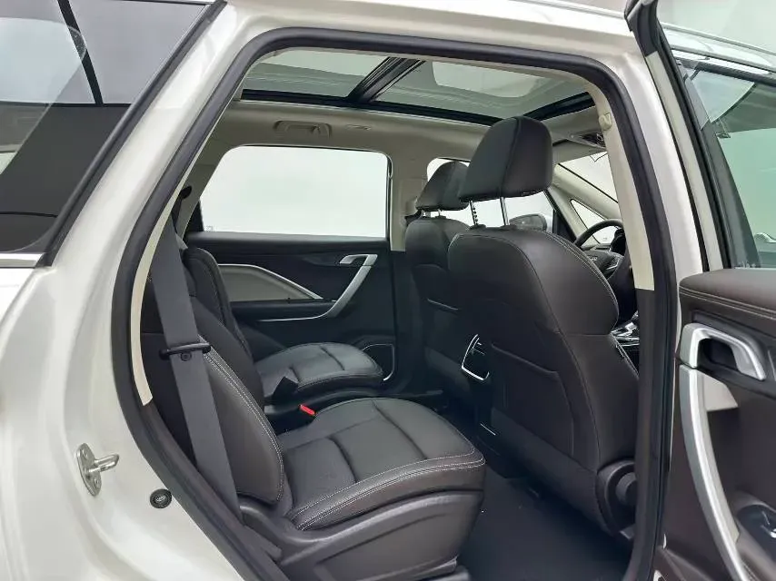 2021 Geely JiaJi 1.8T 184HP L4 7DCT,autocango,china used car exporter,china ev exporter,chinese used car exporter,chinese used ev exporter