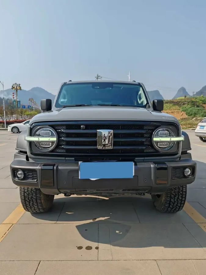 2023 Tank 300 2.0T 227HP L4 8AT,autocango,china used car exporter,china ev exporter,chinese used car exporter,chinese used ev exporter