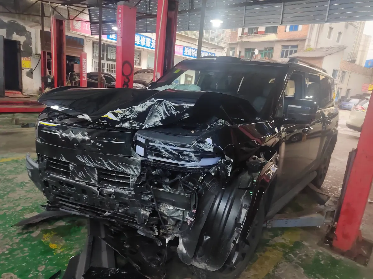 2025 FangChengBao Tai 7 1.5T 156HP L4 E-CVT PHEV,autocango,china used car exporter,china ev exporter,chinese used car exporter,chinese used ev exporter