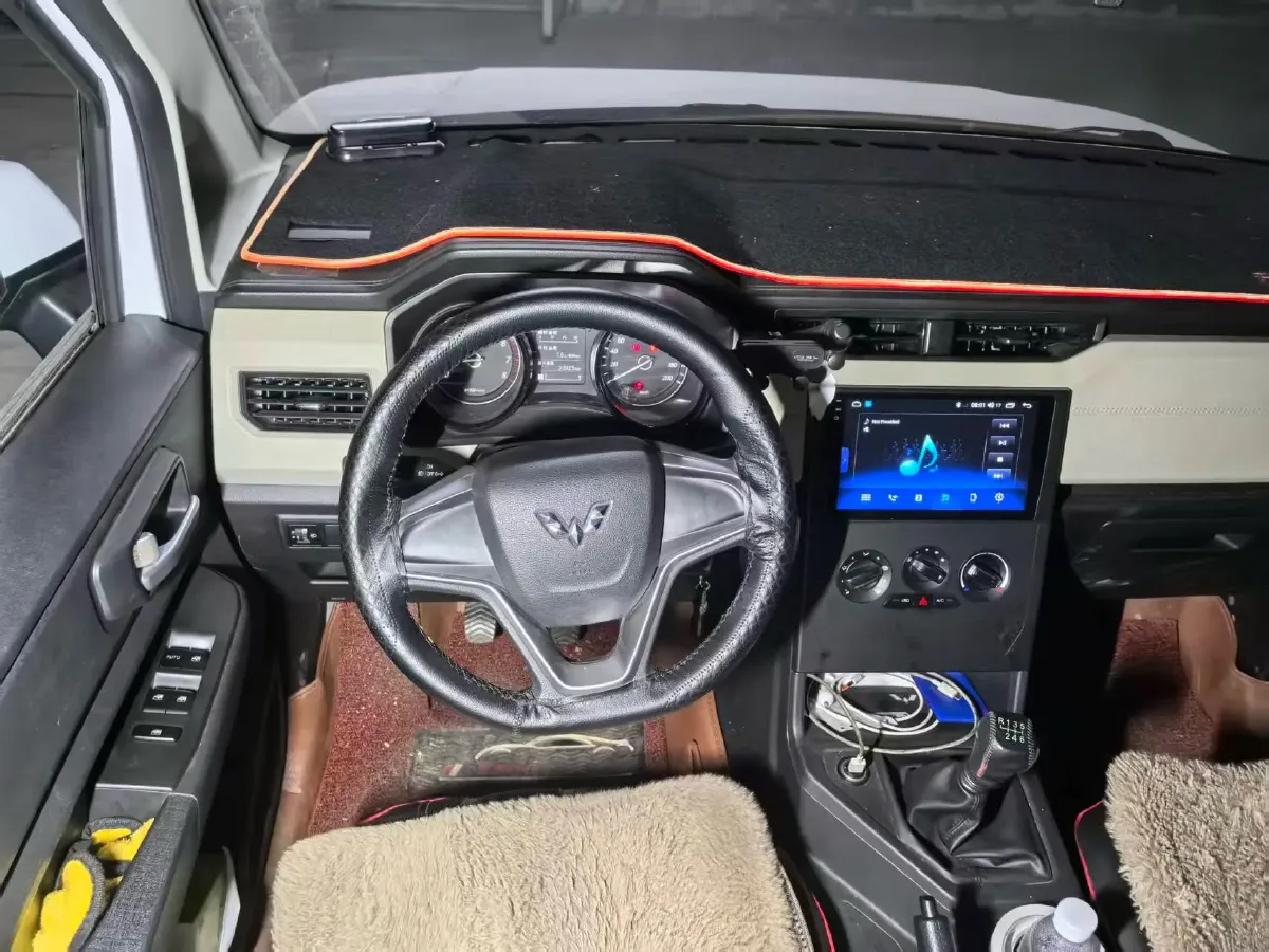 2019 Venucia M50V 1.5L 112HP L4 5MT,autocango,china used car exporter,china ev exporter,chinese used car exporter,chinese used ev exporter