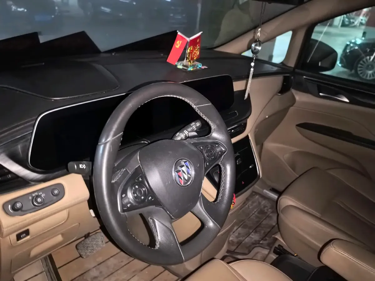 2021 Buick GL8 2.0T 237HP L4 9AT,autocango,china used car exporter,china ev exporter,chinese used car exporter,chinese used ev exporter