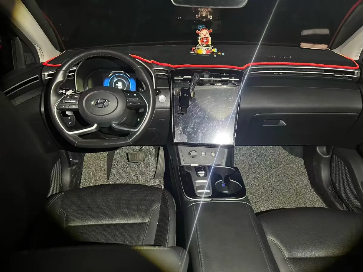 2021 Hyundai Tucson 1.5T 200HP L4 7DCT,autocango,china used car exporter,china ev exporter,chinese used car exporter,chinese used ev exporter