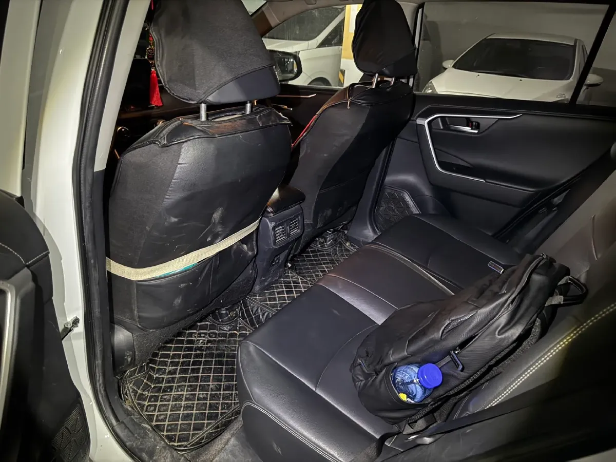 2022 Toyota RAV4 2.0L 171HP L4 CVT,autocango,china used car exporter,china ev exporter,chinese used car exporter,chinese used ev exporter