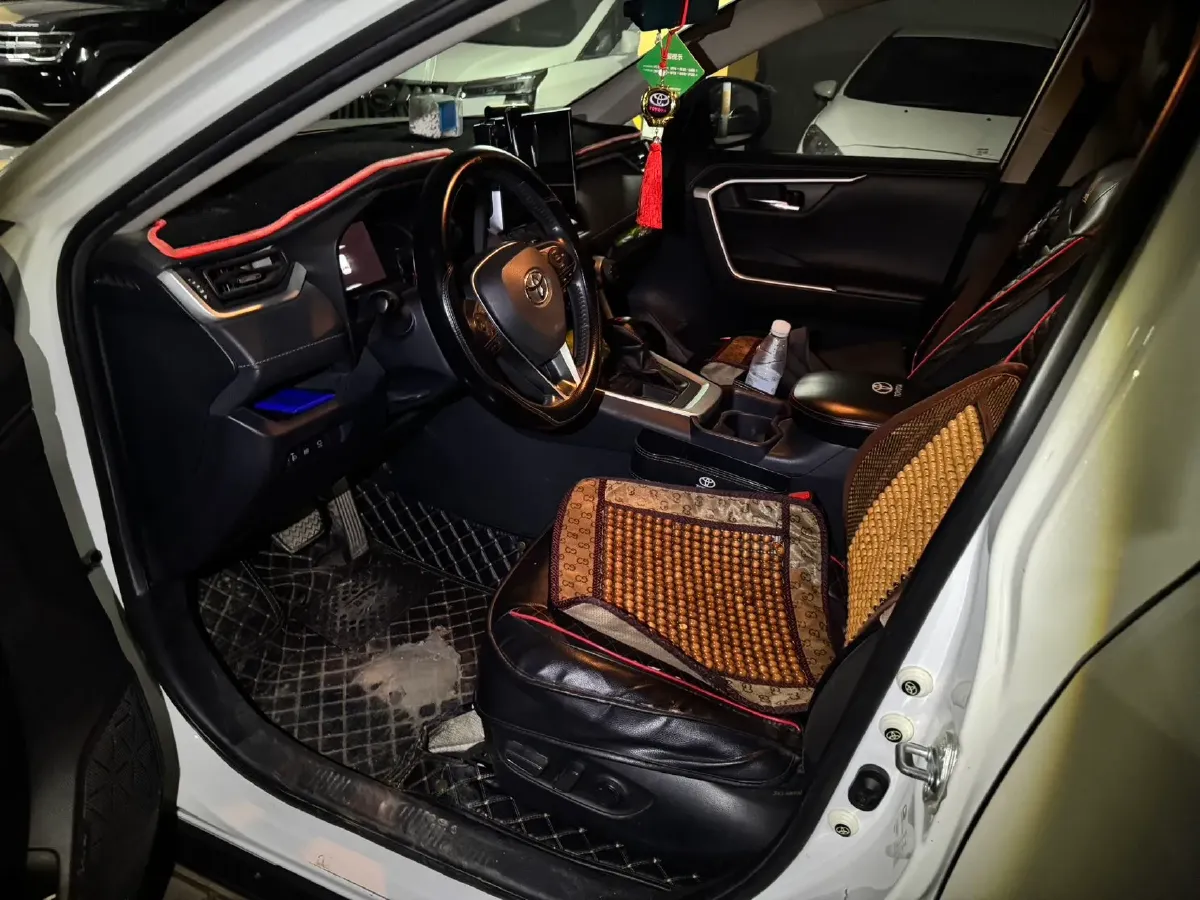 2022 Toyota RAV4 2.0L 171HP L4 CVT,autocango,china used car exporter,china ev exporter,chinese used car exporter,chinese used ev exporter