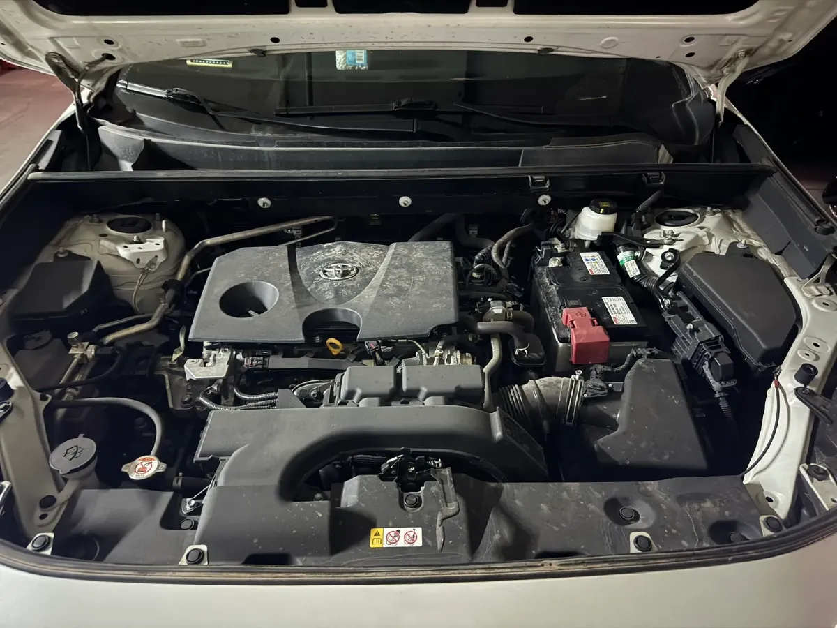 2022 Toyota RAV4 2.0L 171HP L4 CVT,autocango,china used car exporter,china ev exporter,chinese used car exporter,chinese used ev exporter