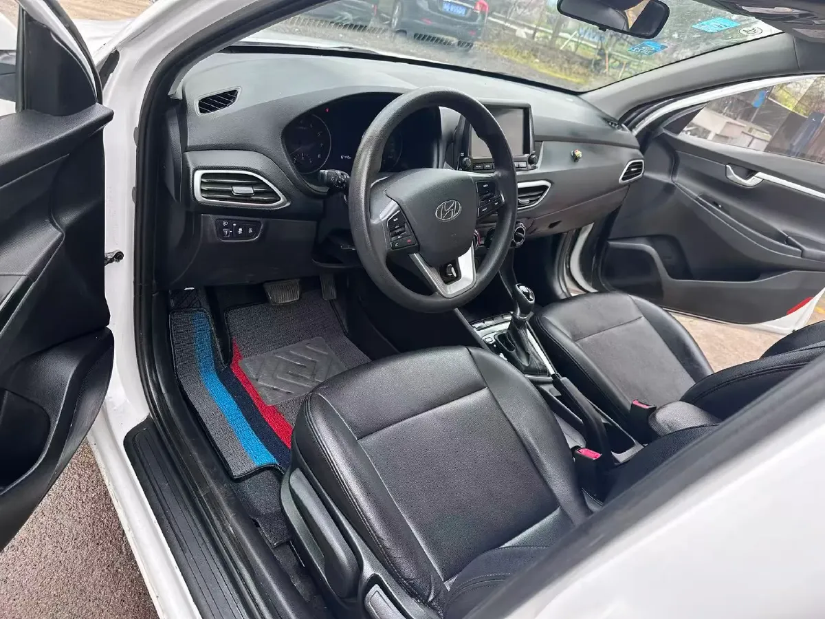 2017 Hyundai Celesta 1.6L 123HP L4 6AT,autocango,china used car exporter,china ev exporter,chinese used car exporter,chinese used ev exporter