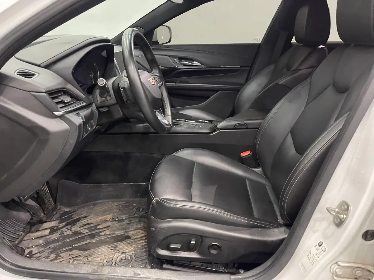 2023 Cadillac CT4 1.5T 211HP L4 8AT,autocango,china used car exporter,china ev exporter,chinese used car exporter,chinese used ev exporter