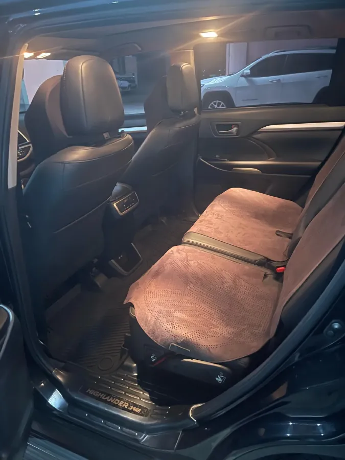 2021 Toyota Highlander 2.0T 220HP L4 6AT,autocango,china used car exporter,china ev exporter,chinese used car exporter,chinese used ev exporter