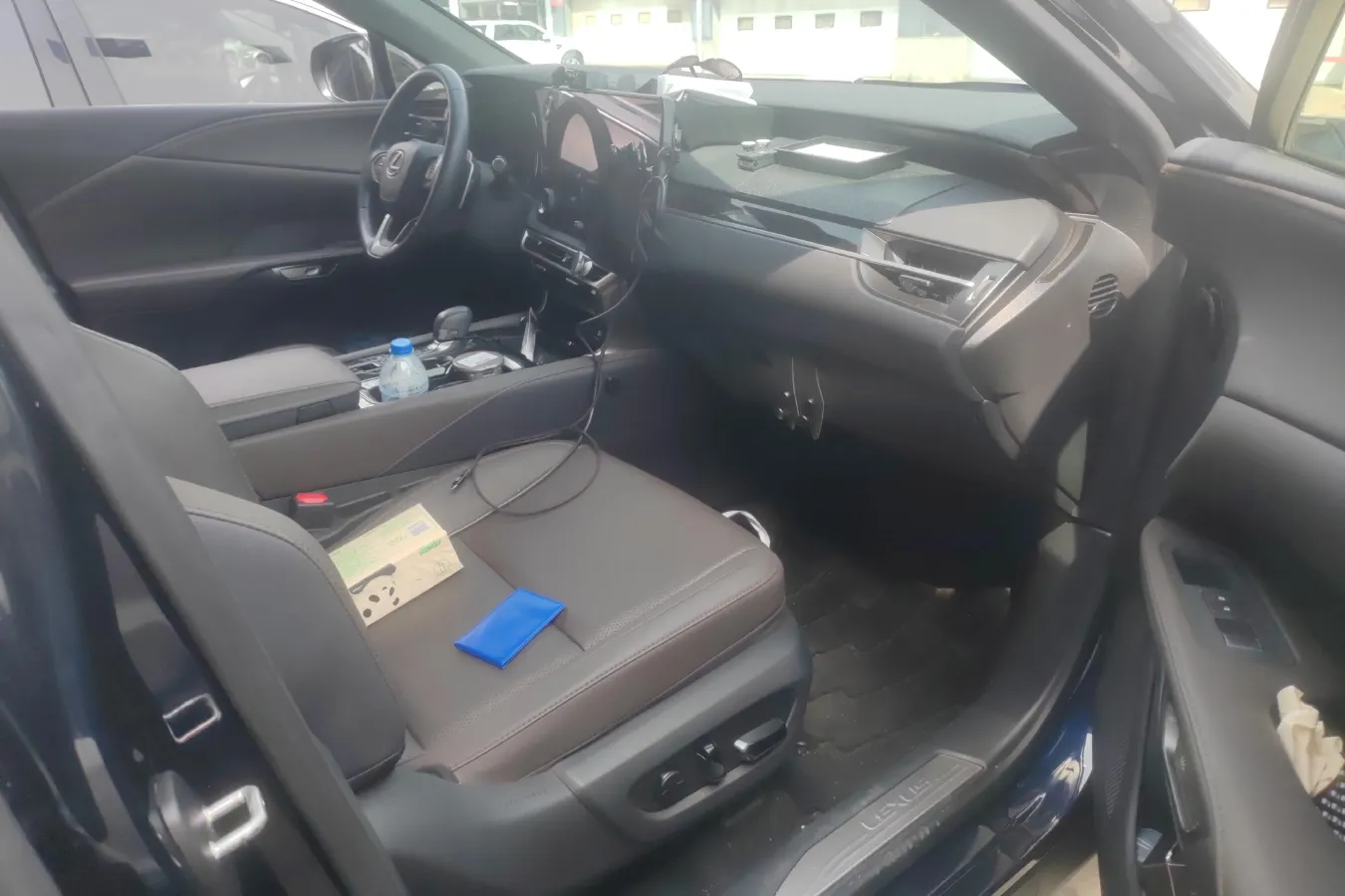 2023 Lexus RX 2.5L 189HP L4 E-CVT Hybrid,autocango,china used car exporter,china ev exporter,chinese used car exporter,chinese used ev exporter