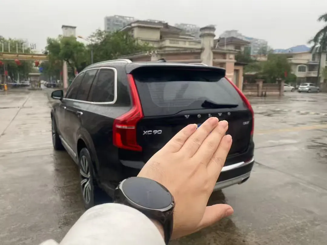 2020 Volvo XC90 2.0T 310HP L4 8AT,autocango,china used car exporter,china ev exporter,chinese used car exporter,chinese used ev exporter