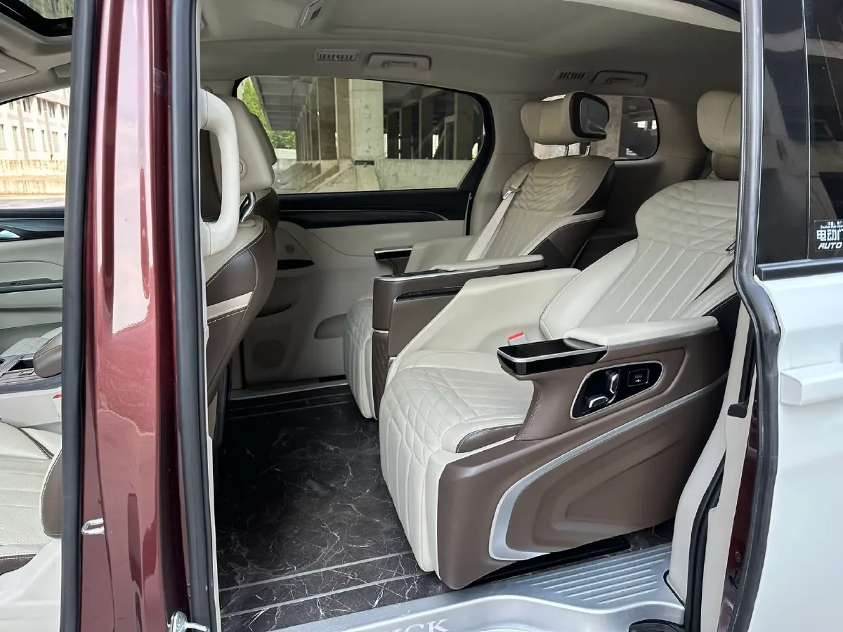 2022 Buick GL8 2.0T 237HP L4 9AT,autocango,china used car exporter,china ev exporter,chinese used car exporter,chinese used ev exporter