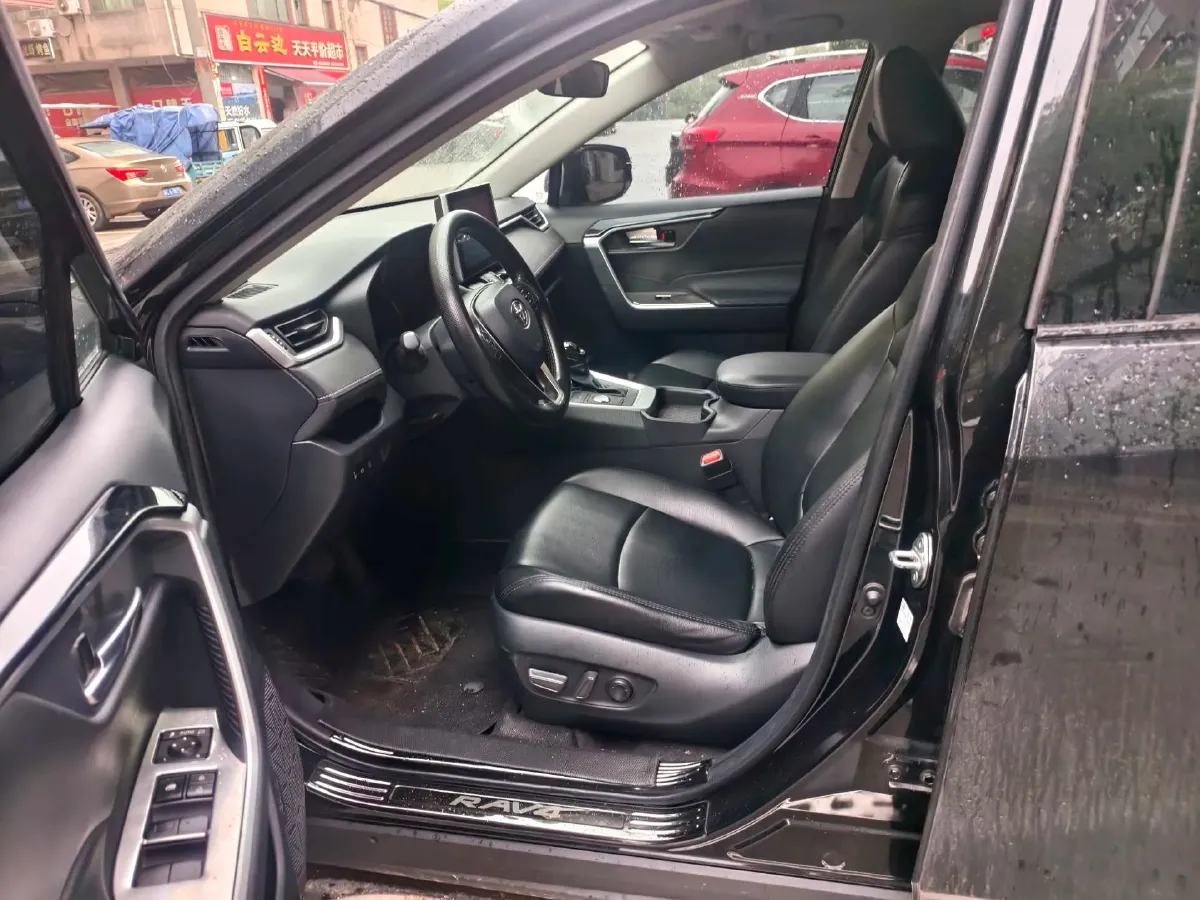 2022 Toyota RAV4 2.0L 171HP L4 CVT,autocango,china used car exporter,china ev exporter,chinese used car exporter,chinese used ev exporter