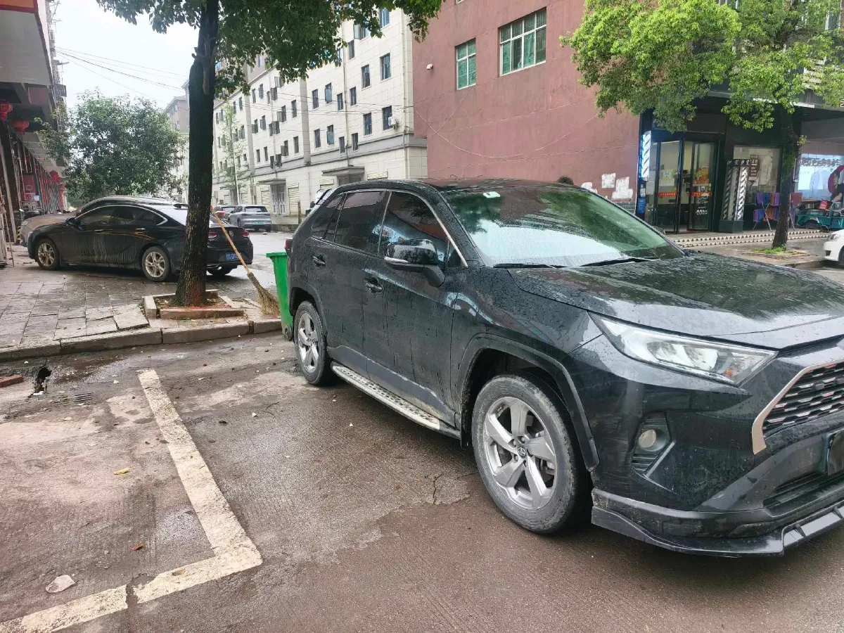 2022 Toyota RAV4 2.0L 171HP L4 CVT,autocango,china used car exporter,china ev exporter,chinese used car exporter,chinese used ev exporter