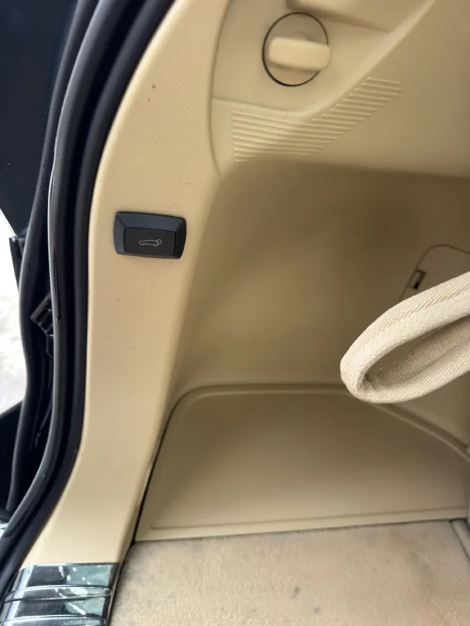 2018 Toyota Highlander 2.0T 220HP L4 6AT,autocango,china used car exporter,china ev exporter,chinese used car exporter,chinese used ev exporter