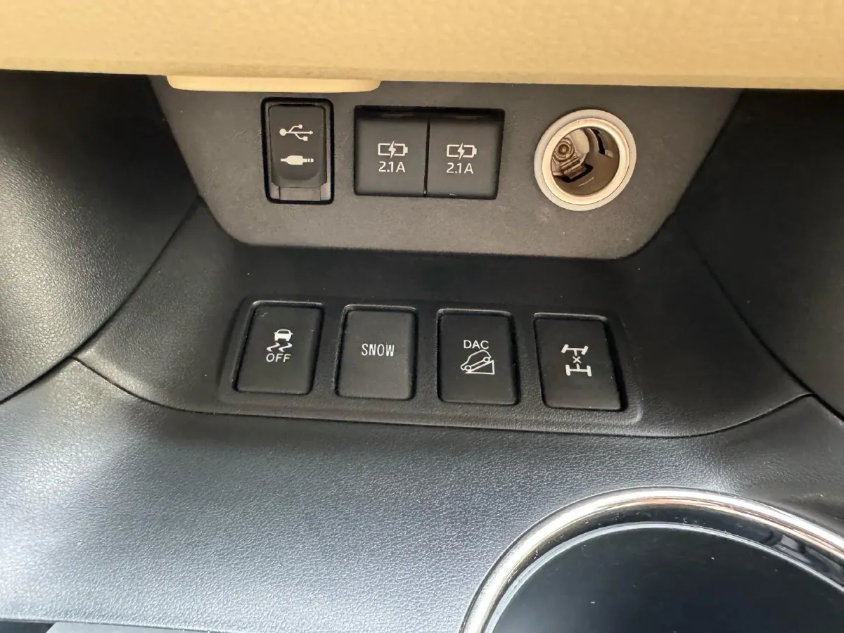 2018 Toyota Highlander 2.0T 220HP L4 6AT,autocango,china used car exporter,china ev exporter,chinese used car exporter,chinese used ev exporter