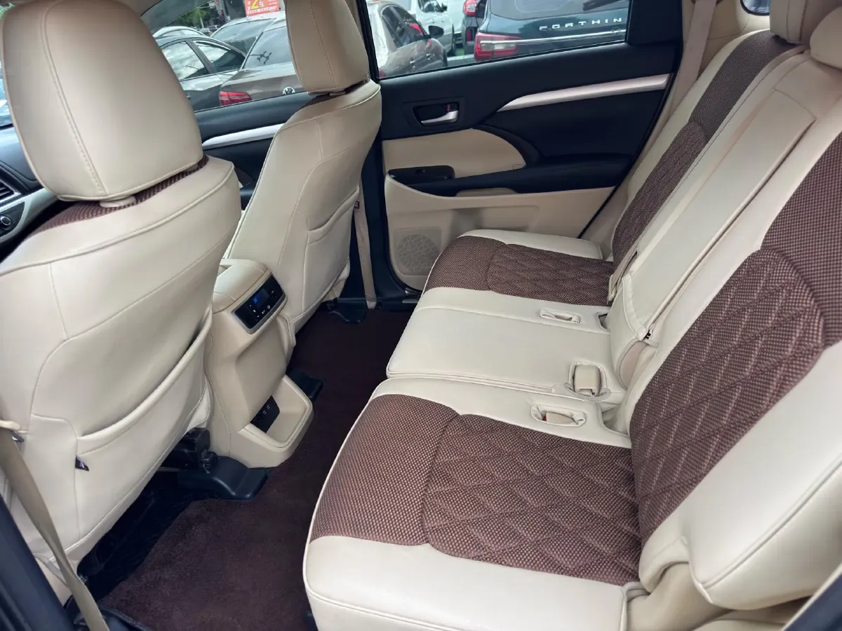 2018 Toyota Highlander 2.0T 220HP L4 6AT,autocango,china used car exporter,china ev exporter,chinese used car exporter,chinese used ev exporter