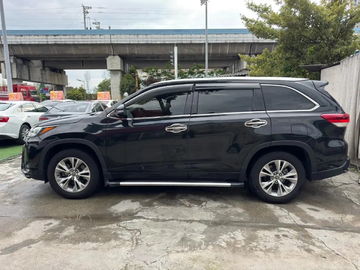 2018 Toyota Highlander 2.0T 220HP L4 6AT,autocango,china used car exporter,china ev exporter,chinese used car exporter,chinese used ev exporter