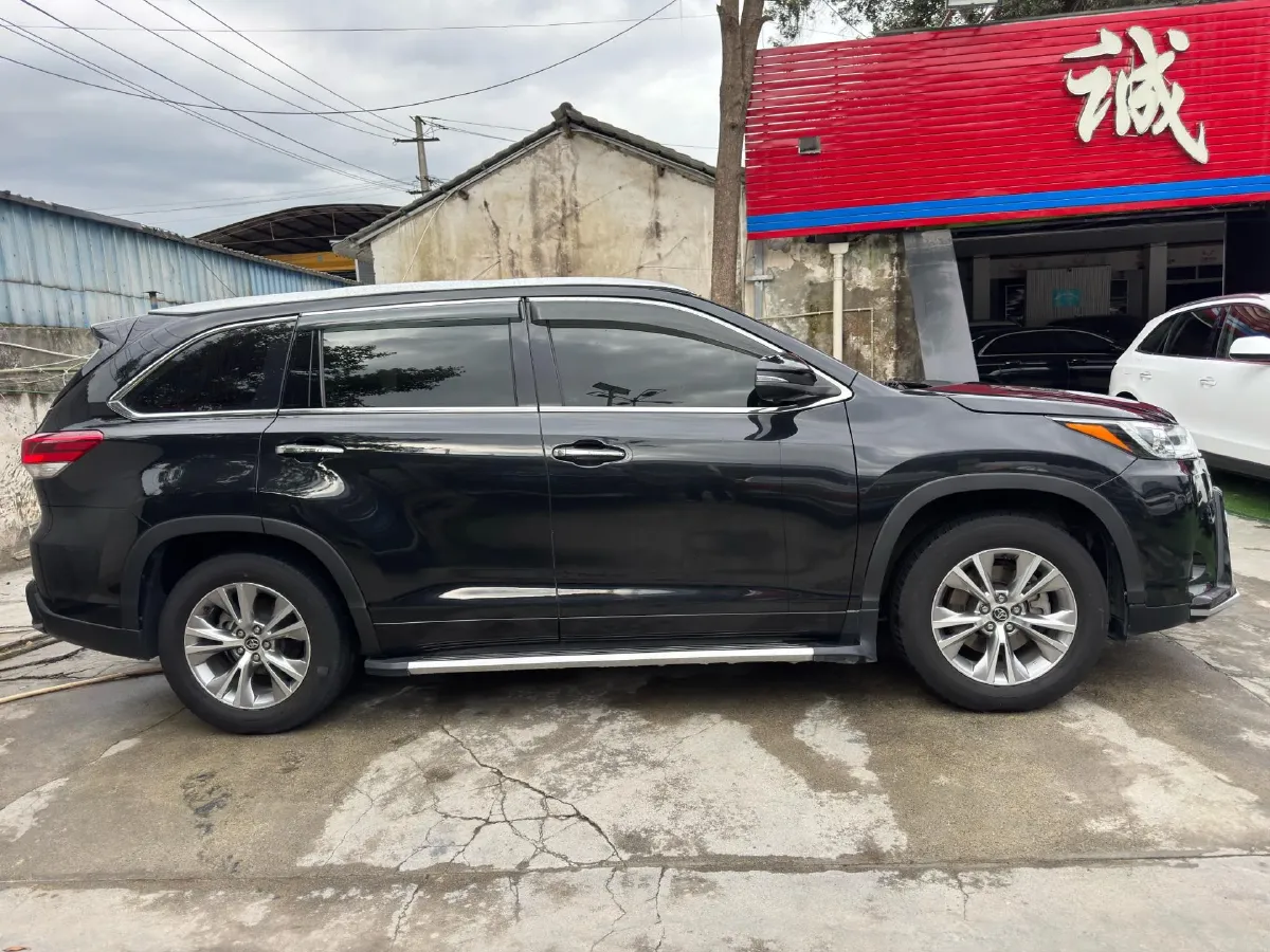 2018 Toyota Highlander 2.0T 220HP L4 6AT,autocango,china used car exporter,china ev exporter,chinese used car exporter,chinese used ev exporter