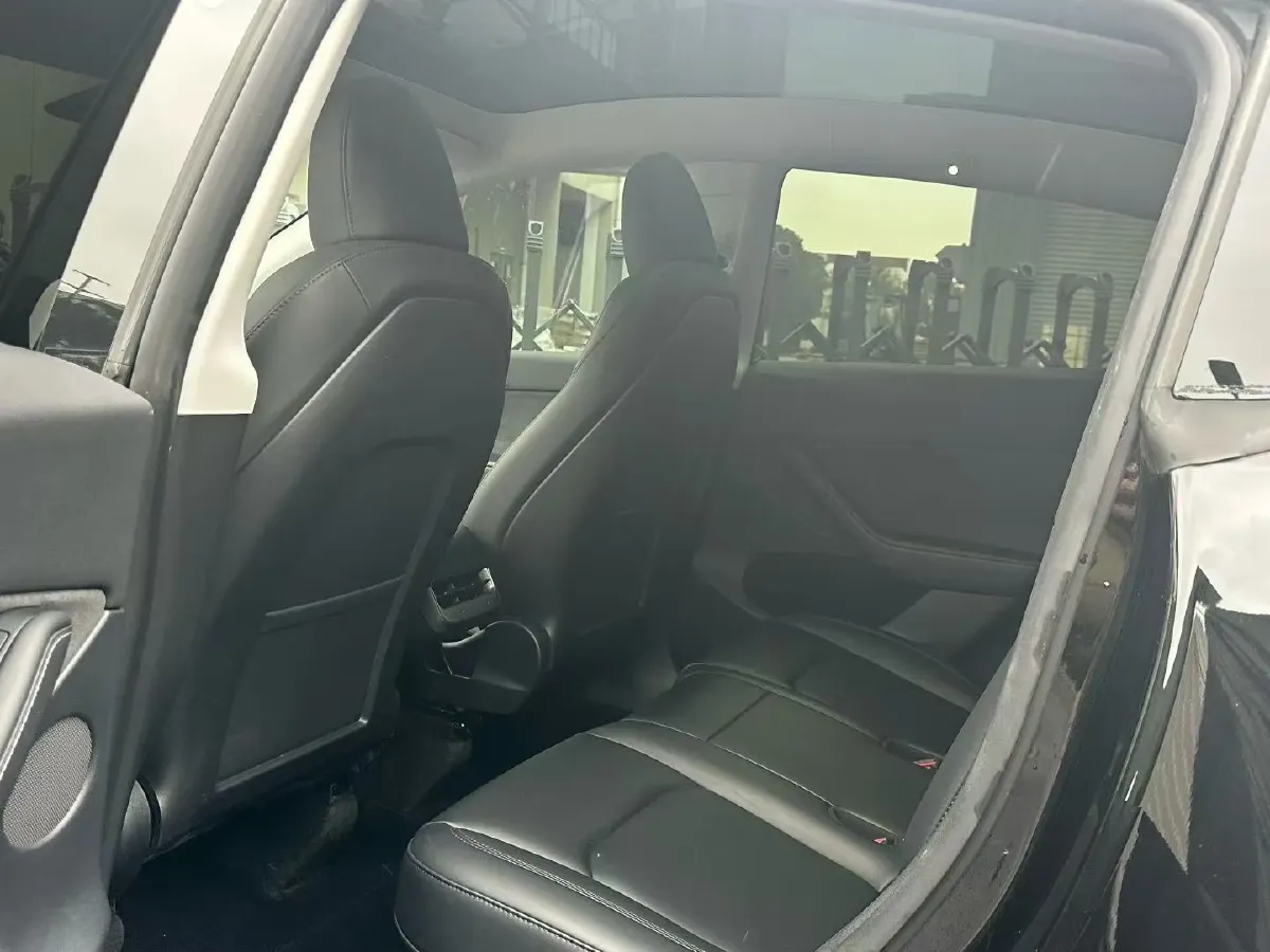 2021 Tesla Model Y BEV 60KWH,autocango,china used car exporter,china ev exporter,chinese used car exporter,chinese used ev exporter