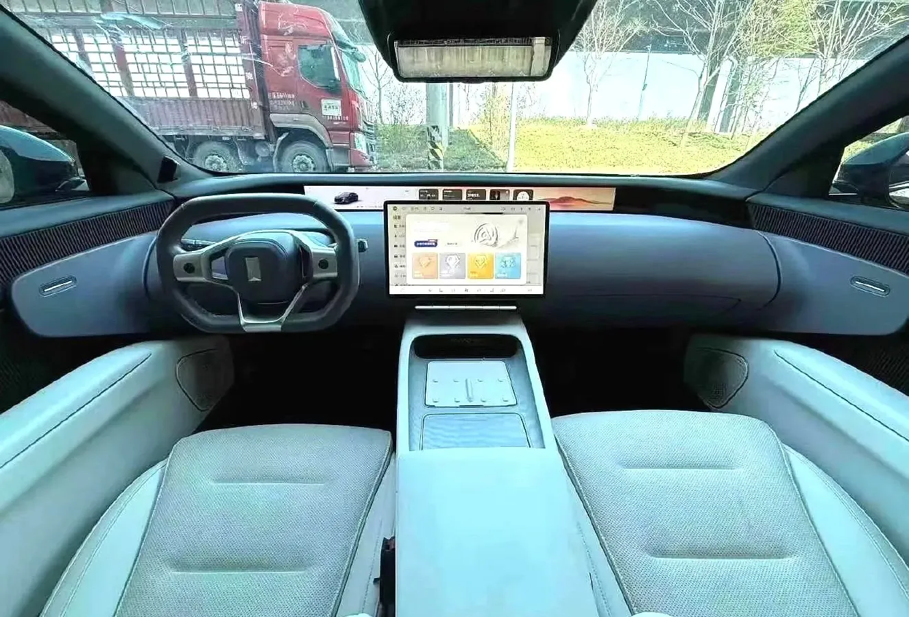 2025 Avatr 12 1.5T 156HP L4 REEV 39.05KWH,autocango,china used car exporter,china ev exporter,chinese used car exporter,chinese used ev exporter