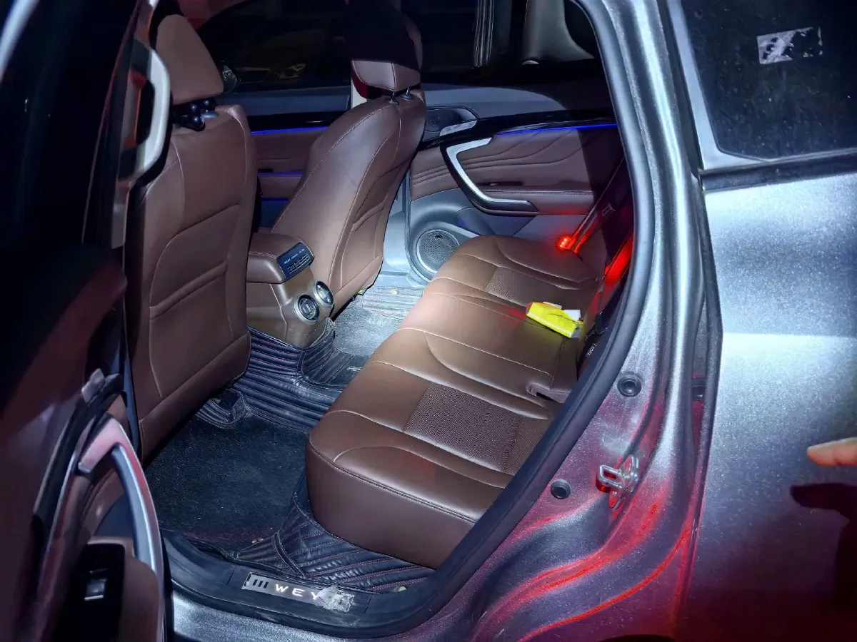 2017 WEY VV7 2.0T 234HP L4 7DCT,autocango,china used car exporter,china ev exporter,chinese used car exporter,chinese used ev exporter