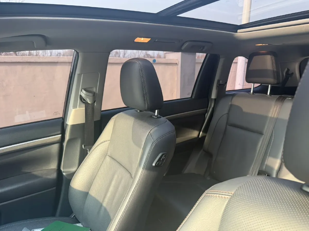 2019 HanTeng V7 1.5T 156HP L4 6AT,autocango,china used car exporter,china ev exporter,chinese used car exporter,chinese used ev exporter