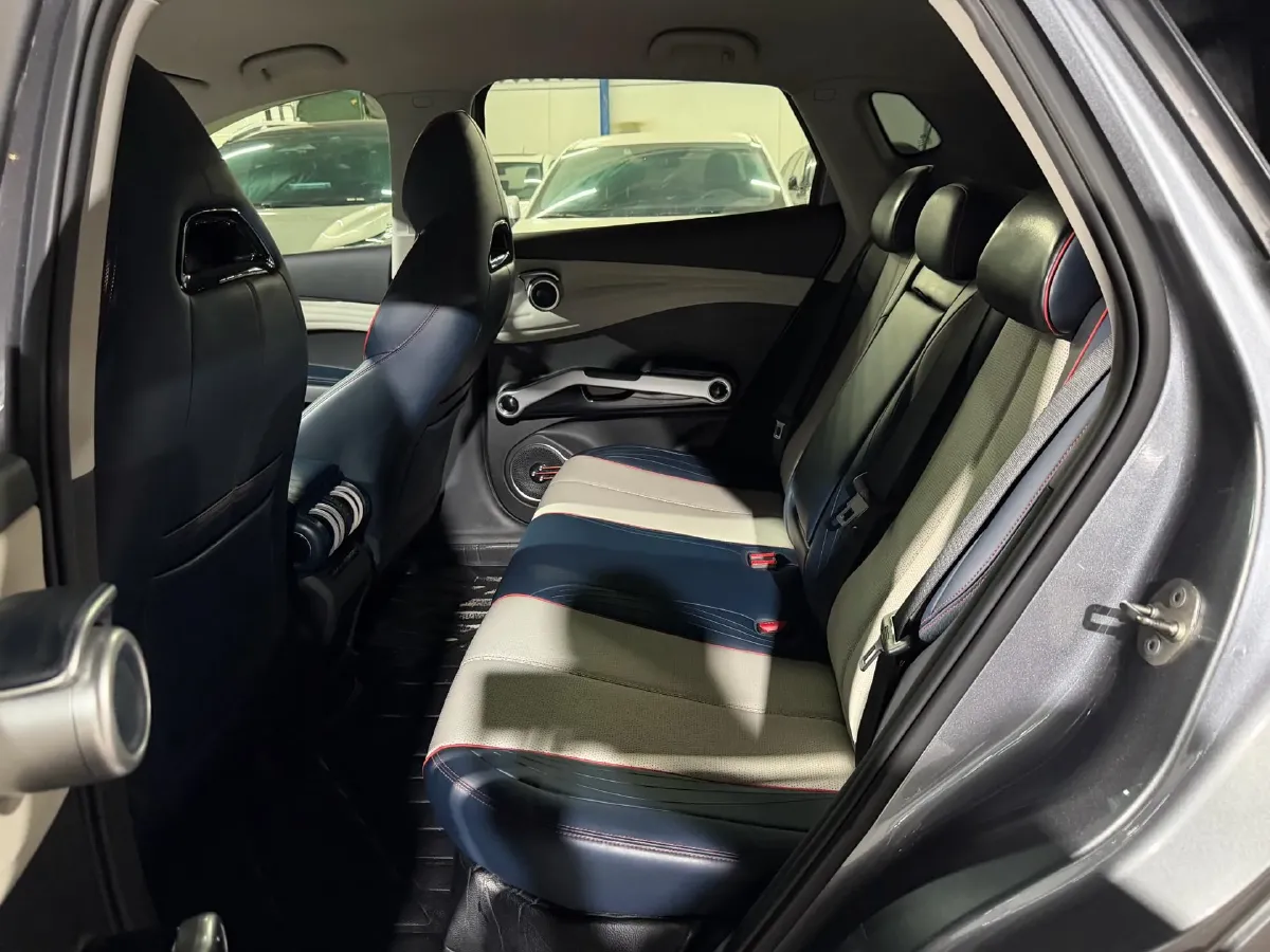 2022 Hycan Z03 BEV 64.23KWH,autocango,china used car exporter,china ev exporter,chinese used car exporter,chinese used ev exporter