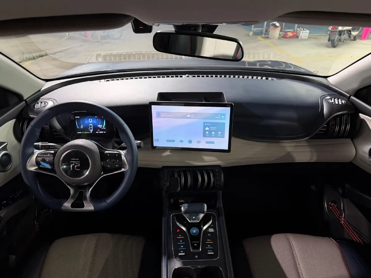 2022 Hycan Z03 BEV 64.23KWH,autocango,china used car exporter,china ev exporter,chinese used car exporter,chinese used ev exporter