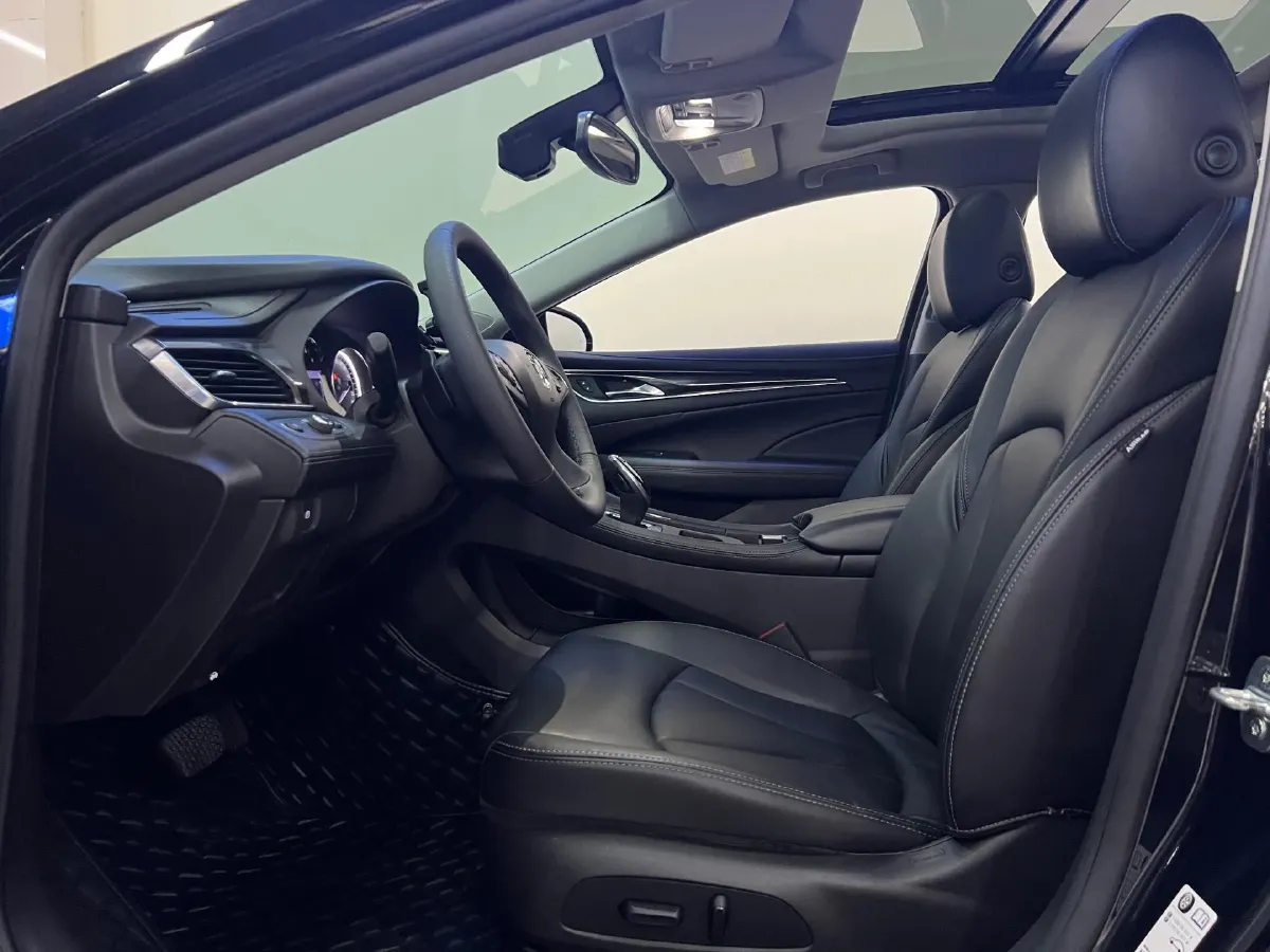 2021 Buick Larcosse 1.5T 169HP L4 9AT,autocango,china used car exporter,china ev exporter,chinese used car exporter,chinese used ev exporter