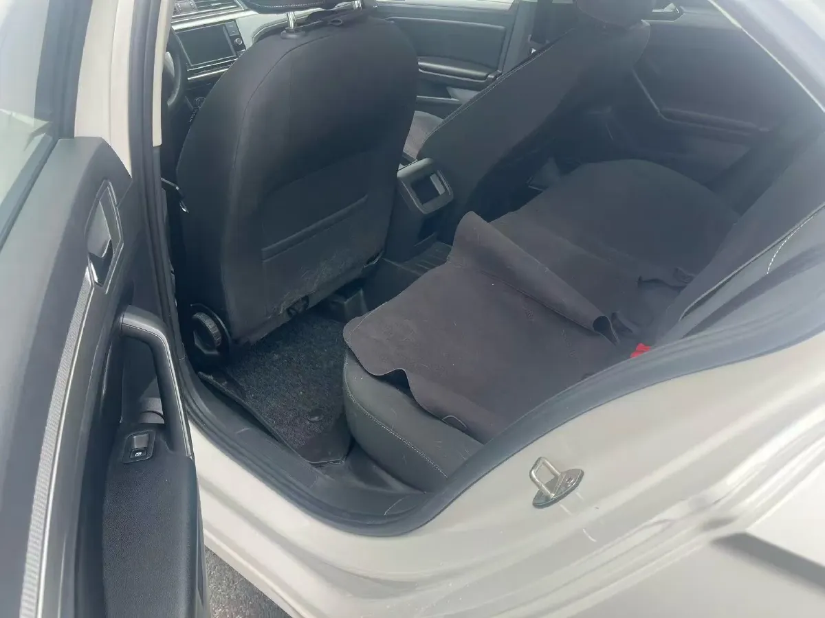 2019 Volkswagen T-Cross 1.4T 150HP L4 7DCT,autocango,china used car exporter,china ev exporter,chinese used car exporter,chinese used ev exporter