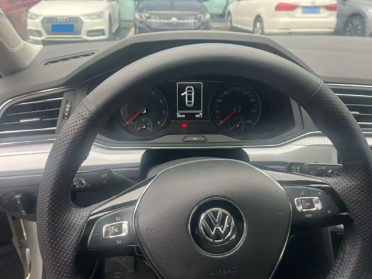 2019 Volkswagen T-Cross 1.4T 150HP L4 7DCT,autocango,china used car exporter,china ev exporter,chinese used car exporter,chinese used ev exporter