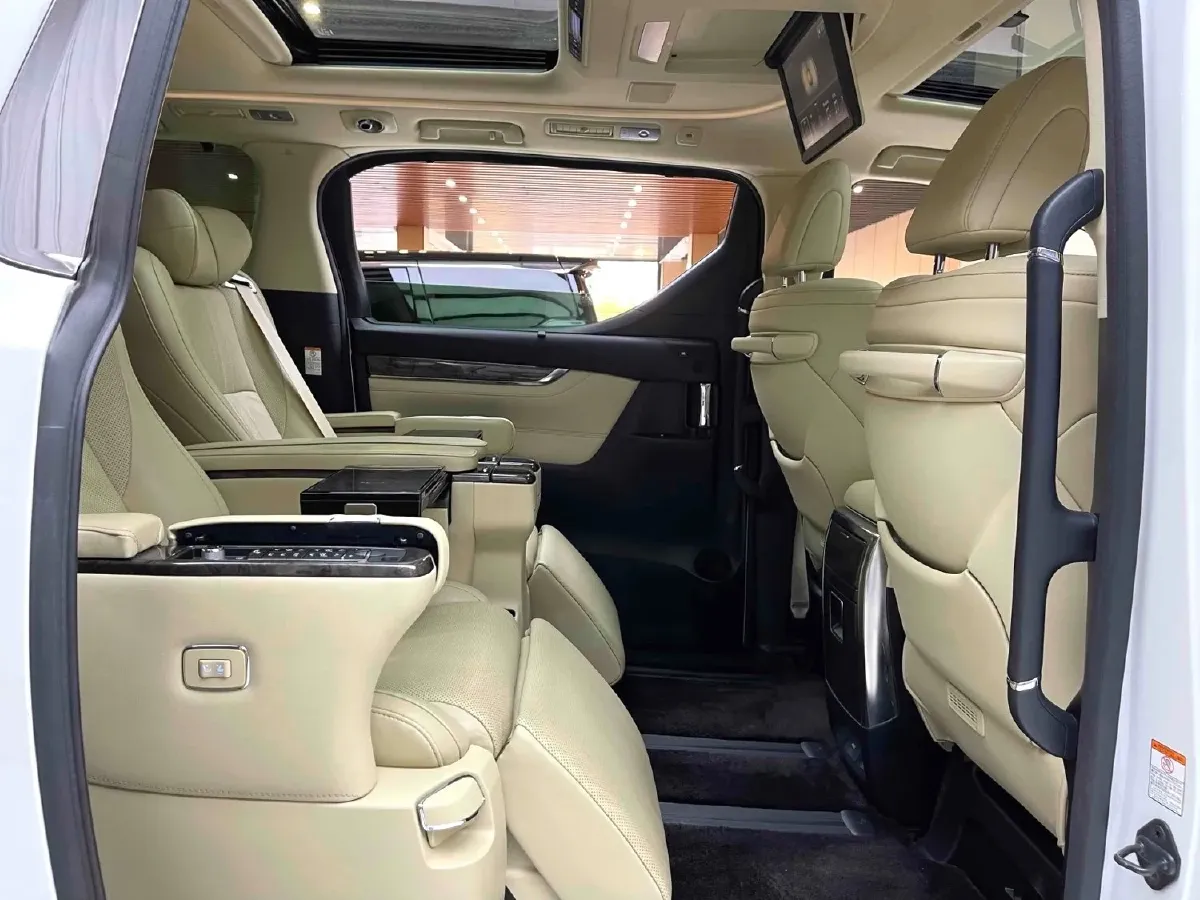 2019 Toyota Vellfire 2.5L 117HP L4 E-CVT Hybrid,autocango,china used car exporter,china ev exporter,chinese used car exporter,chinese used ev exporter