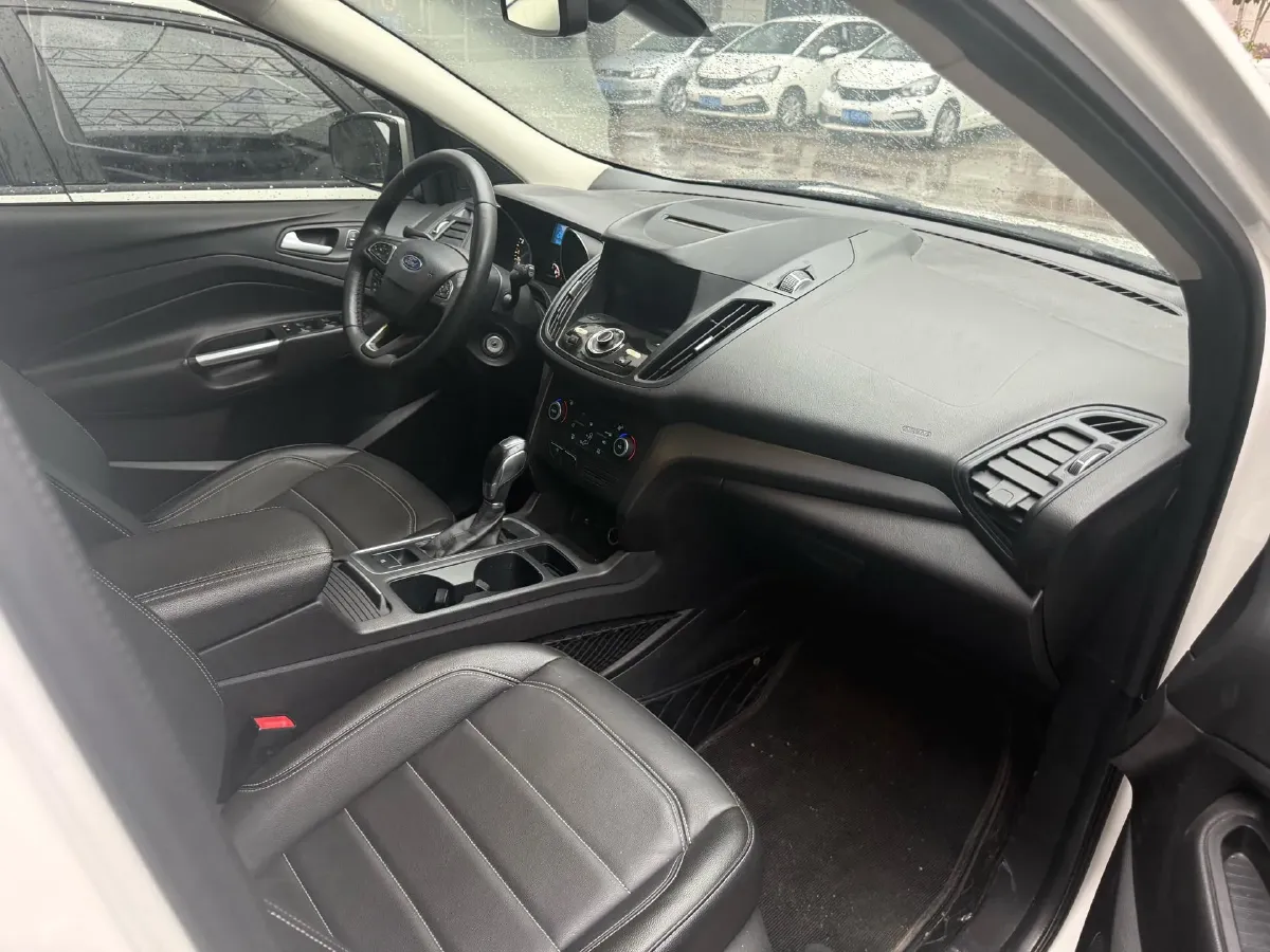 2018 Nissan Terra 2.5L 184HP L4 7AT,autocango,china used car exporter,china ev exporter,chinese used car exporter,chinese used ev exporter